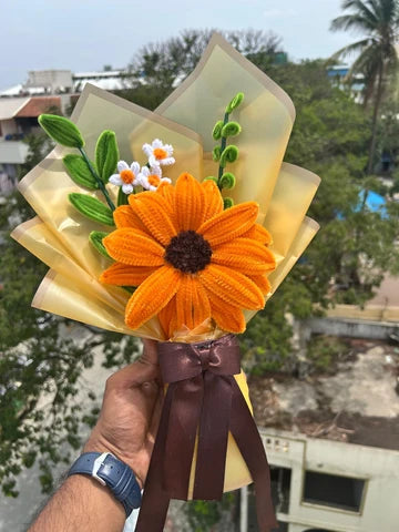 Handmade Sunflower Bouquet – Elegant Yellow Bloom Gift